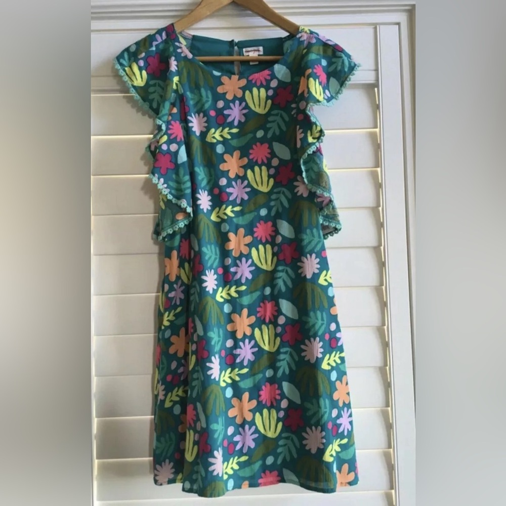 Cat & Jack Size 7/8 M  Green Flutter Sleeve Floral Dress